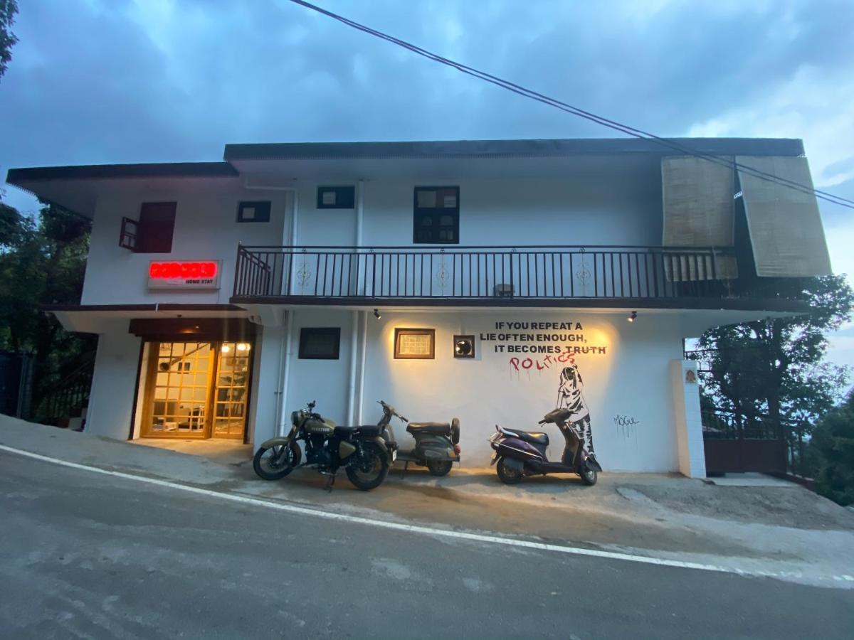 Redeem Cafe & Homestay Мак-Леод-Гейндж Экстерьер фото